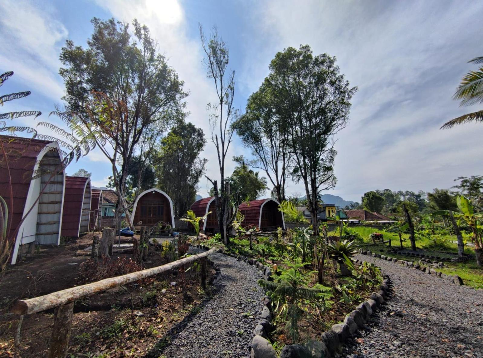 Indah Damai Cottages Sidomukti Exterior photo