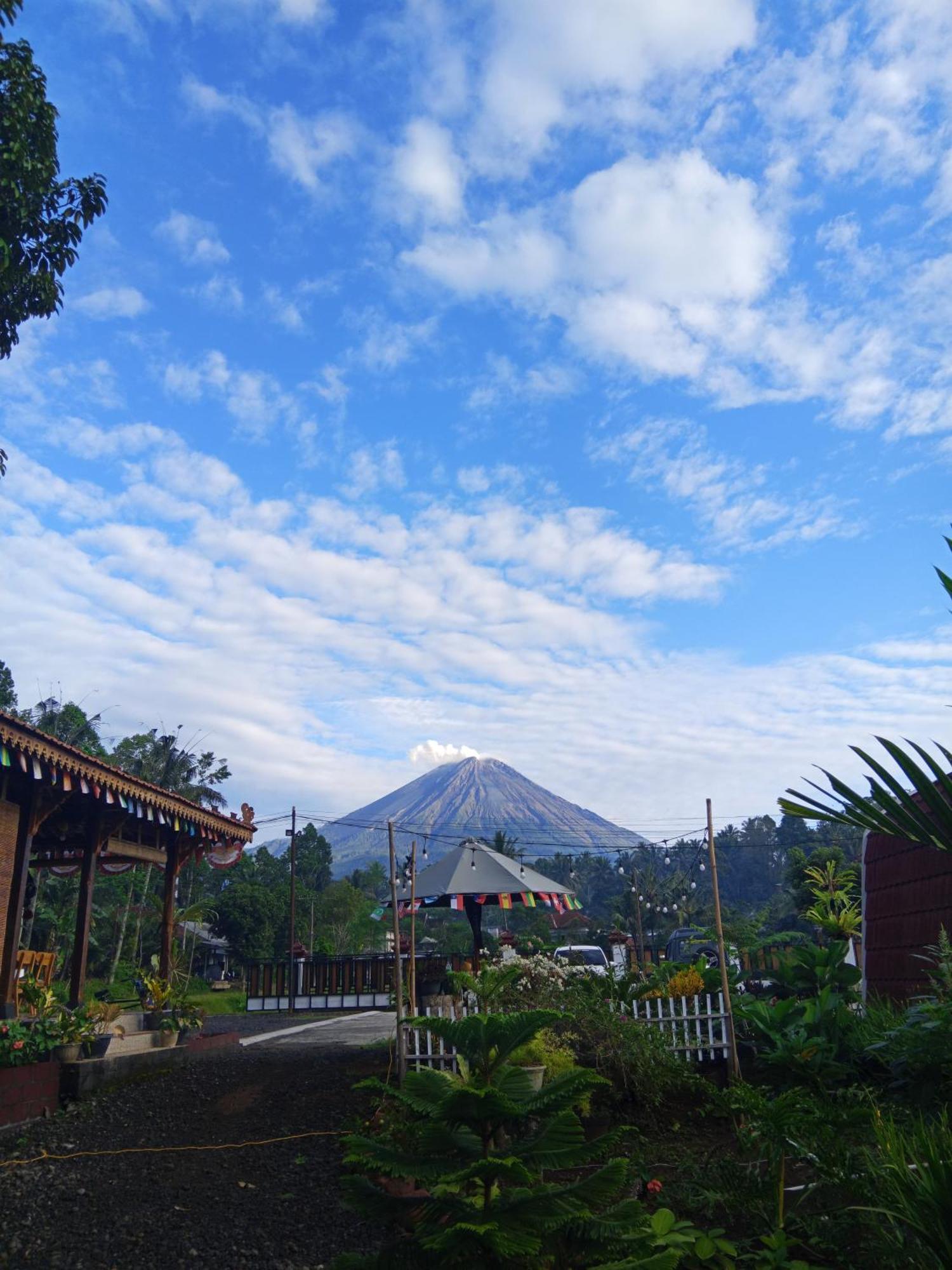 Indah Damai Cottages Sidomukti Exterior photo