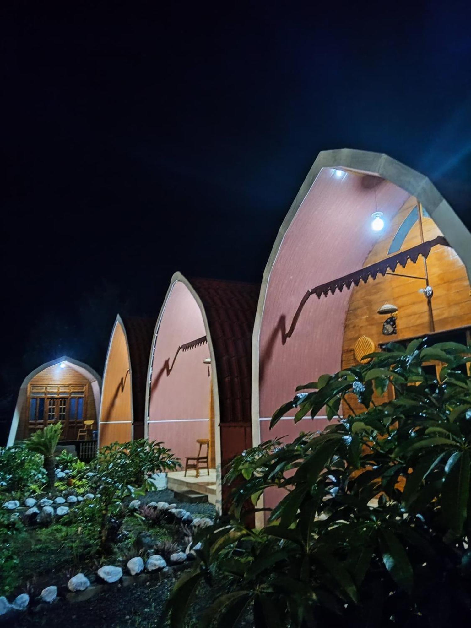 Indah Damai Cottages Sidomukti Exterior photo